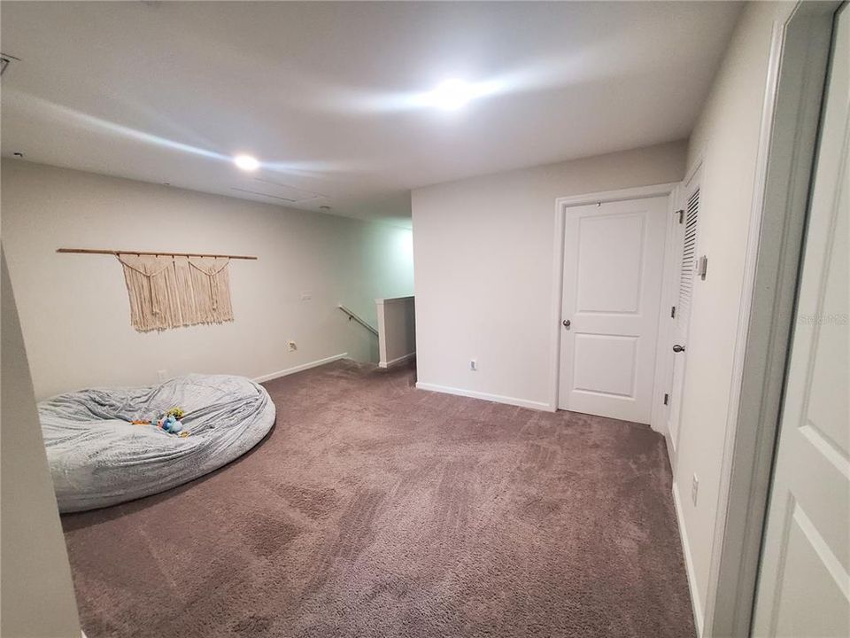 For Sale: $425,000 (4 beds, 3 baths, 2141 Square Feet)