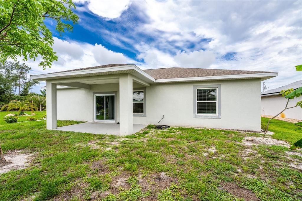 For Sale: $279,900 (3 beds, 2 baths, 1586 Square Feet)