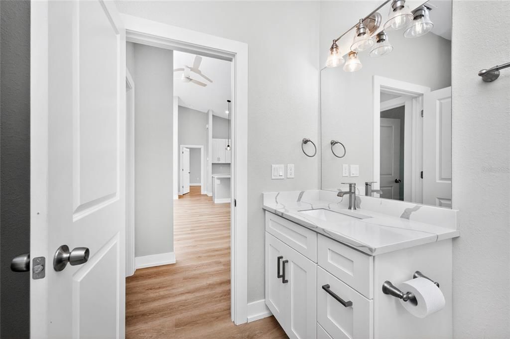 For Sale: $279,900 (3 beds, 2 baths, 1586 Square Feet)