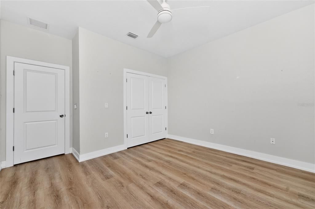 For Sale: $279,900 (3 beds, 2 baths, 1586 Square Feet)