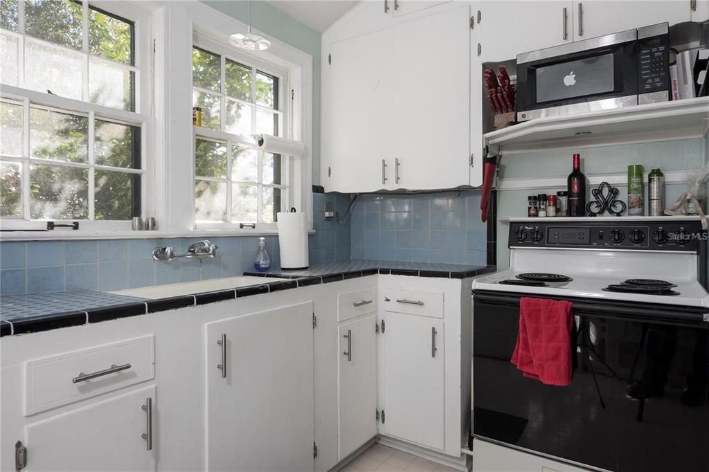 En Renta: $1,750 (2 camas, 1 baños, 908 Pies cuadrados)