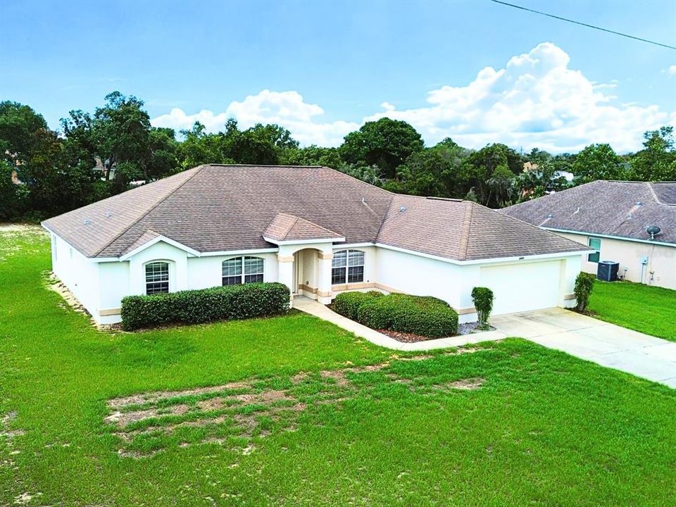 En Venta: $329,990 (3 camas, 2 baños, 2114 Pies cuadrados)