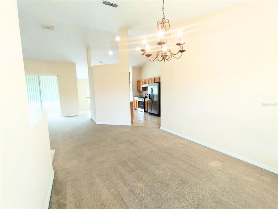 En Venta: $329,990 (3 camas, 2 baños, 2114 Pies cuadrados)