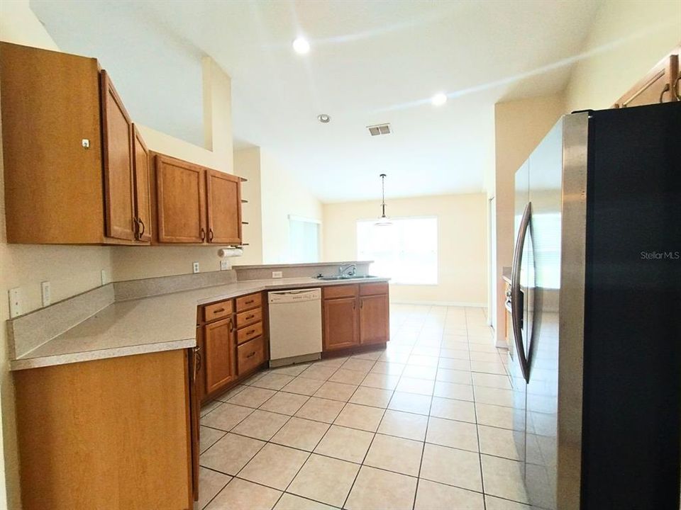 En Venta: $329,990 (3 camas, 2 baños, 2114 Pies cuadrados)