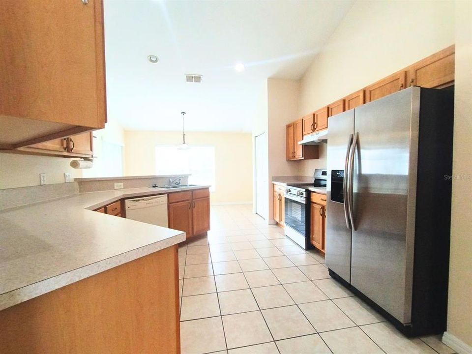 En Venta: $329,990 (3 camas, 2 baños, 2114 Pies cuadrados)