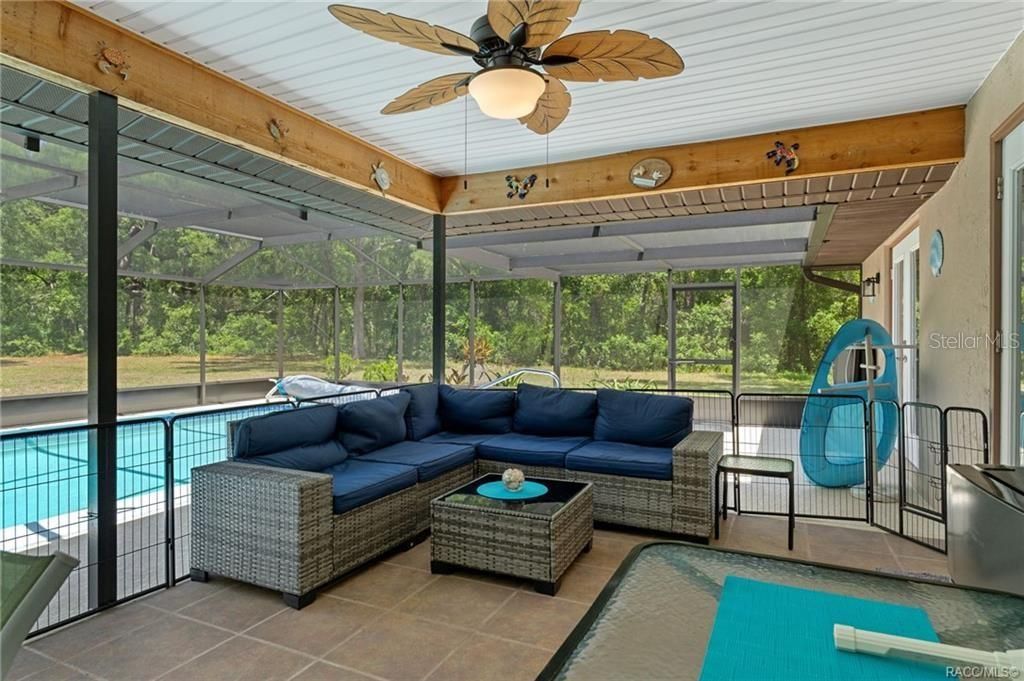 For Sale: $385,000 (2 beds, 2 baths, 1845 Square Feet)