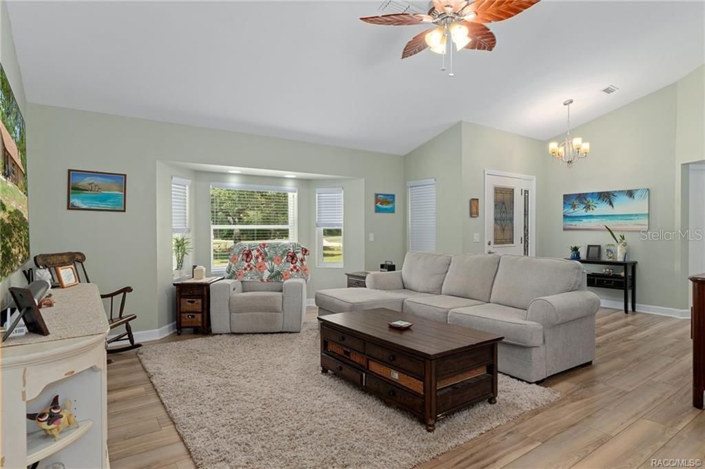 For Sale: $385,000 (2 beds, 2 baths, 1845 Square Feet)