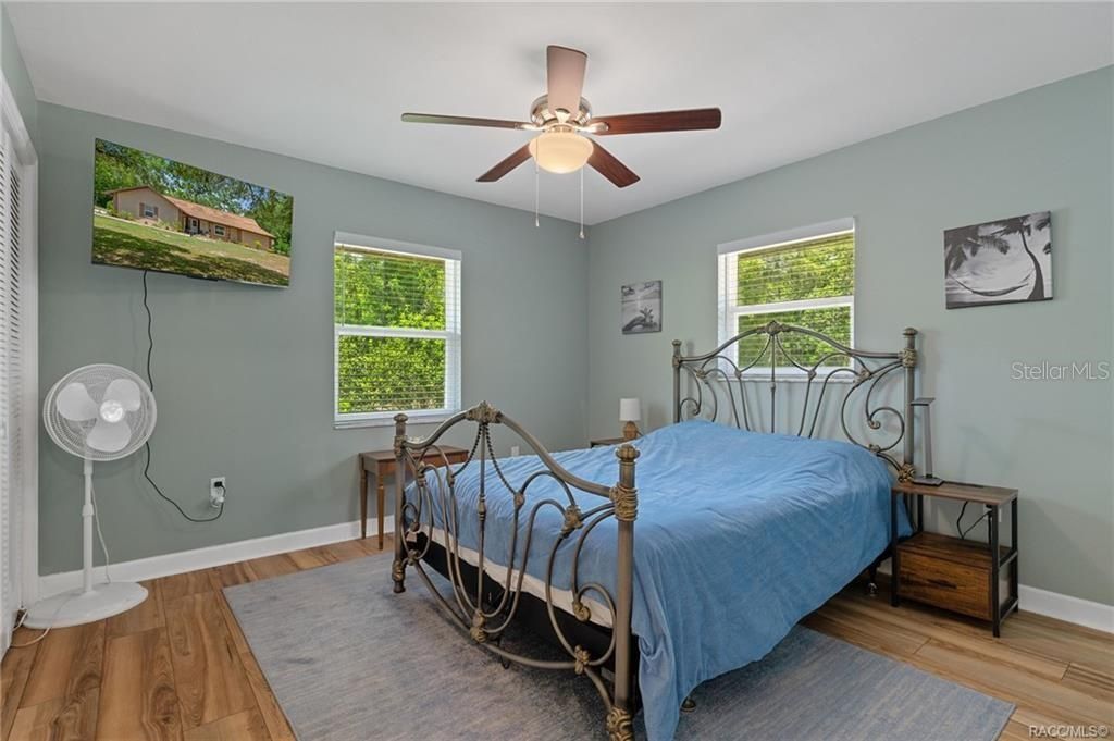 For Sale: $385,000 (2 beds, 2 baths, 1845 Square Feet)