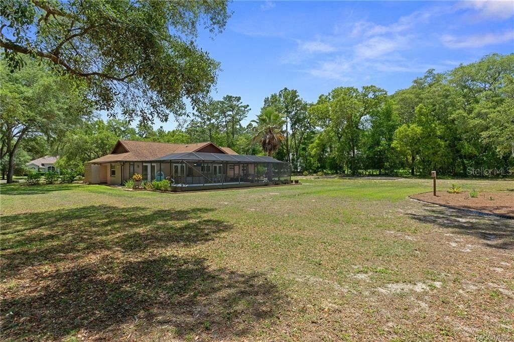 For Sale: $385,000 (2 beds, 2 baths, 1845 Square Feet)