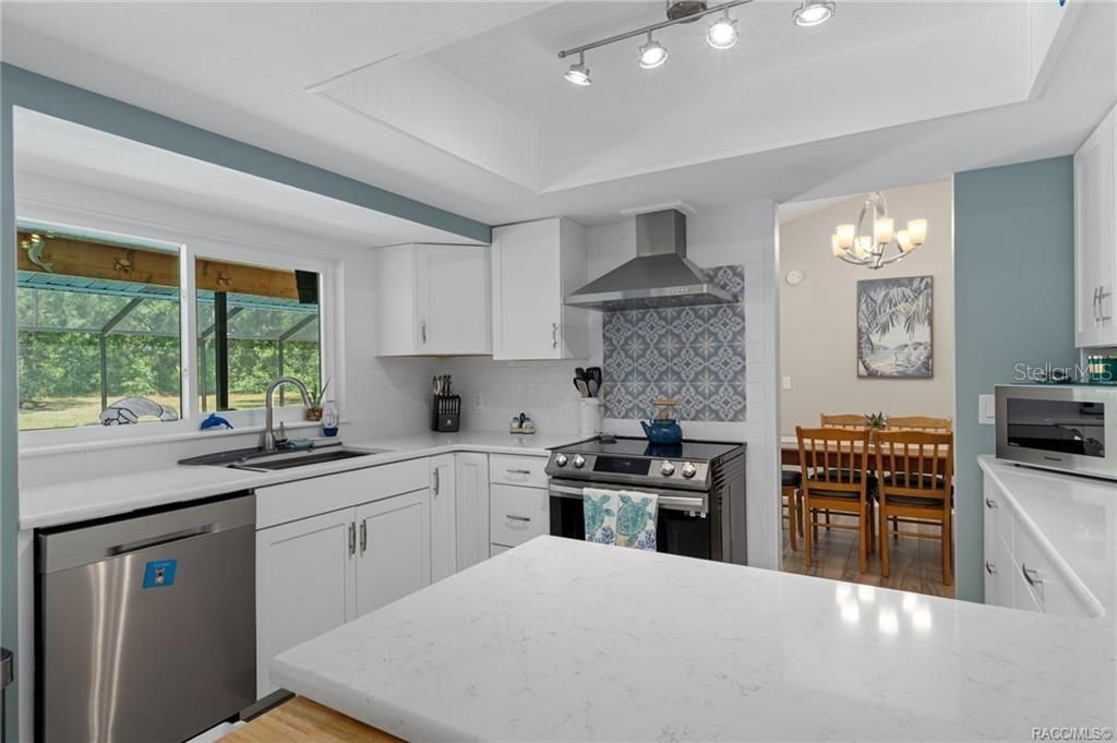 For Sale: $385,000 (2 beds, 2 baths, 1845 Square Feet)