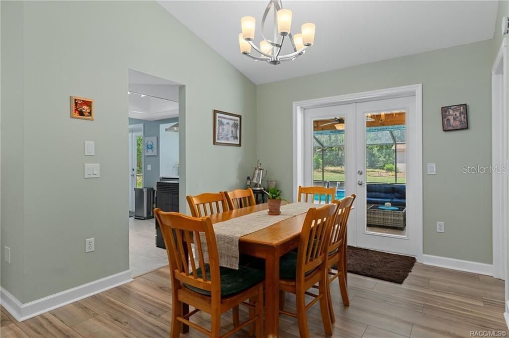 For Sale: $385,000 (2 beds, 2 baths, 1845 Square Feet)