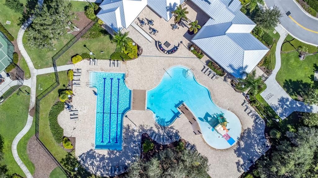 На продажу: $434,900 (4 спален, 3 ванн, 2555 Квадратных фут)