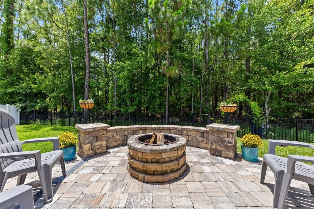 For Sale: $710,000 (4 beds, 3 baths, 2740 Square Feet)