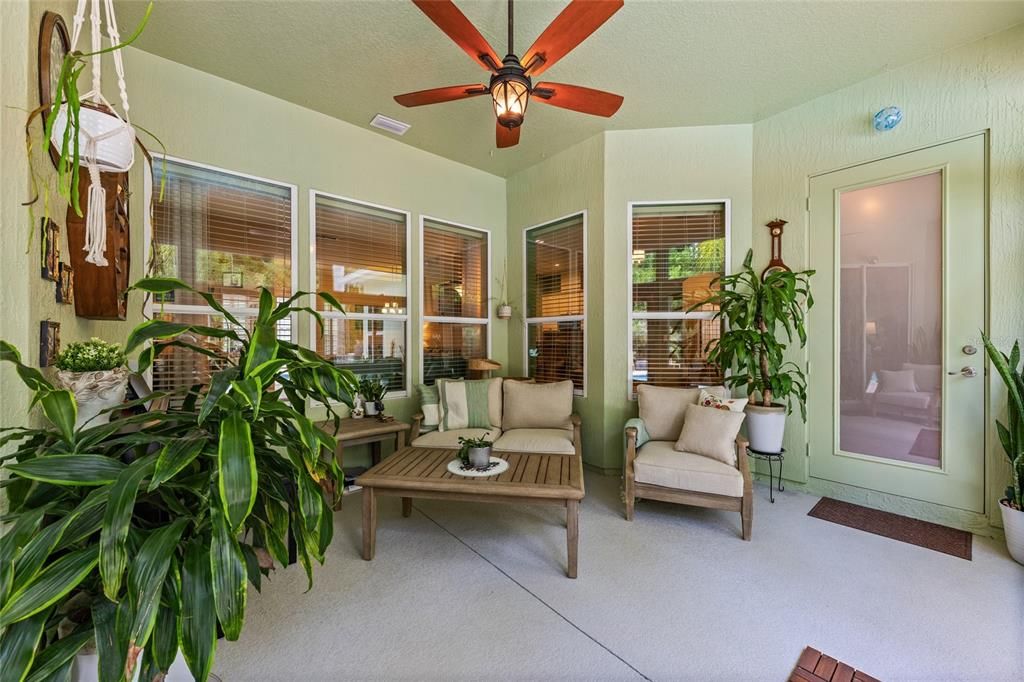 For Sale: $710,000 (4 beds, 3 baths, 2740 Square Feet)