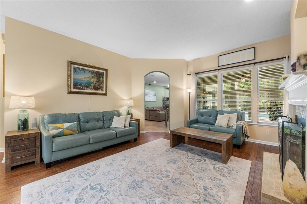 For Sale: $710,000 (4 beds, 3 baths, 2740 Square Feet)