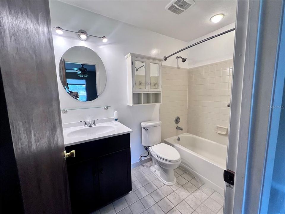 For Rent: $1,500 (2 beds, 2 baths, 1088 Square Feet)