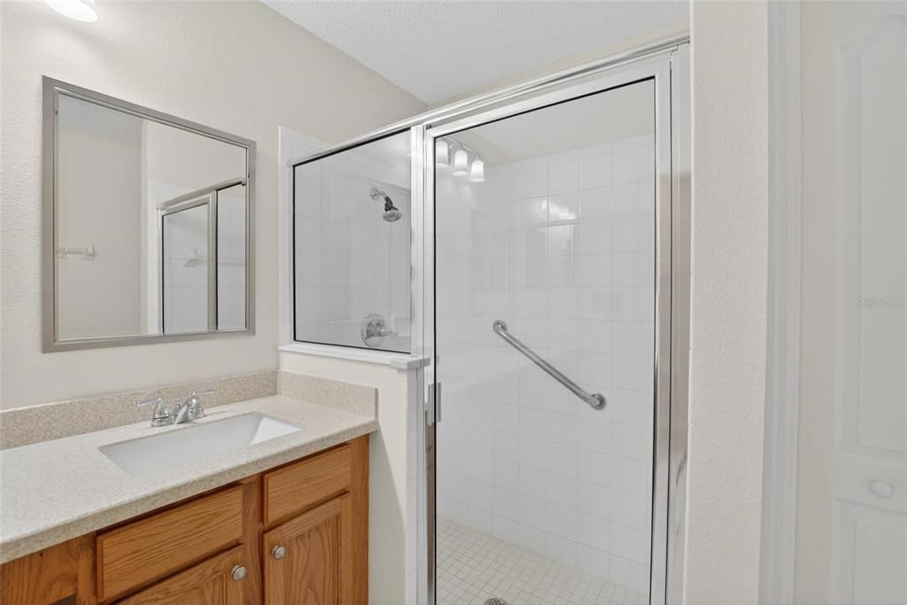 En Venta: $269,900 (2 camas, 2 baños, 1662 Pies cuadrados)
