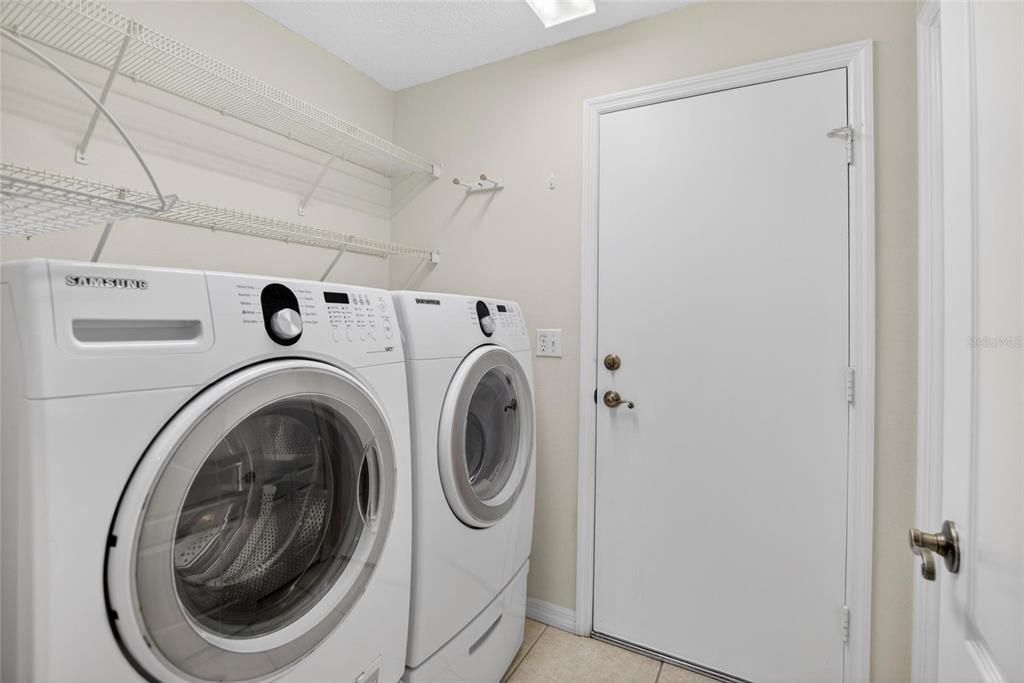 En Venta: $269,900 (2 camas, 2 baños, 1662 Pies cuadrados)