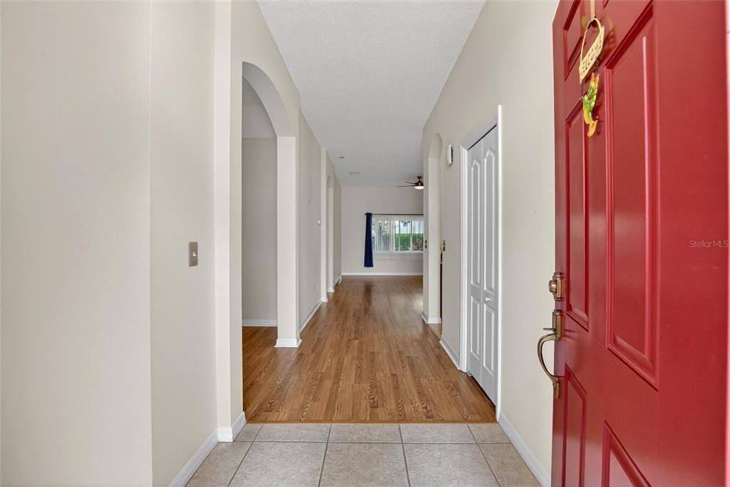 En Venta: $269,900 (2 camas, 2 baños, 1662 Pies cuadrados)