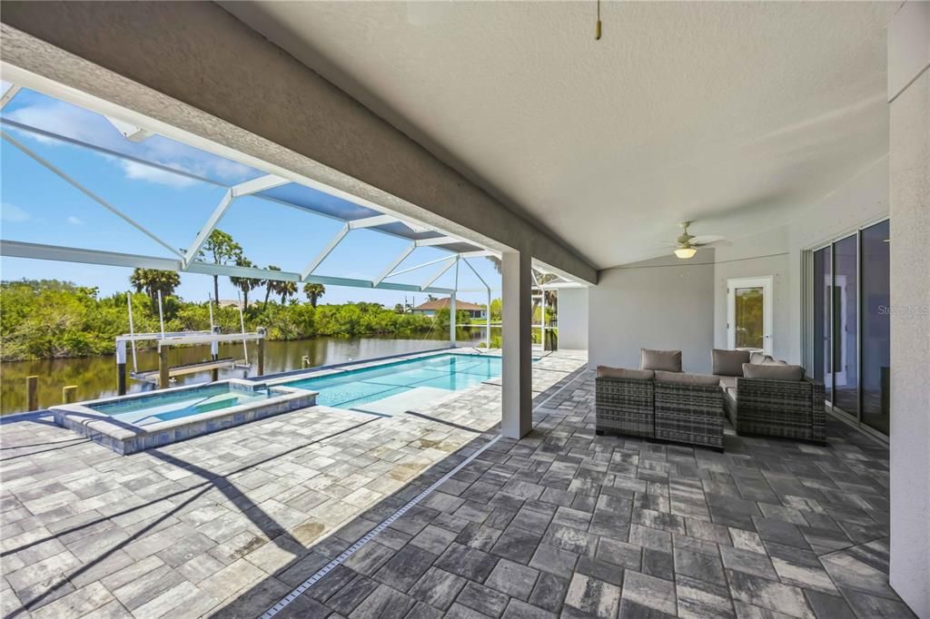 For Sale: $1,350,000 (3 beds, 2 baths, 2197 Square Feet)