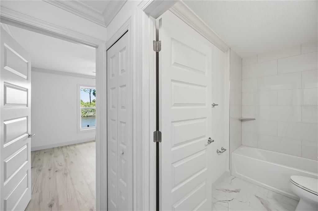 For Sale: $1,350,000 (3 beds, 2 baths, 2197 Square Feet)