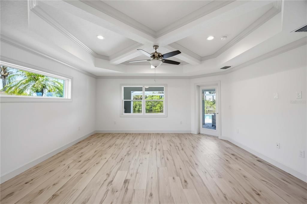 For Sale: $1,350,000 (3 beds, 2 baths, 2197 Square Feet)