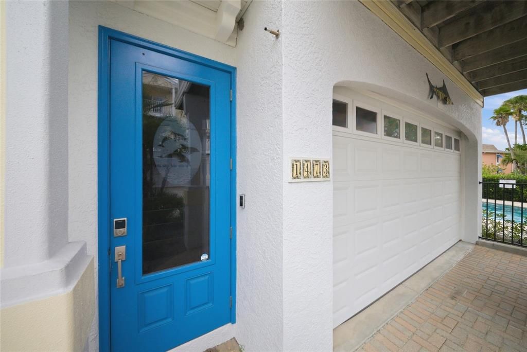 For Sale: $1,225,000 (3 beds, 2 baths, 1524 Square Feet)