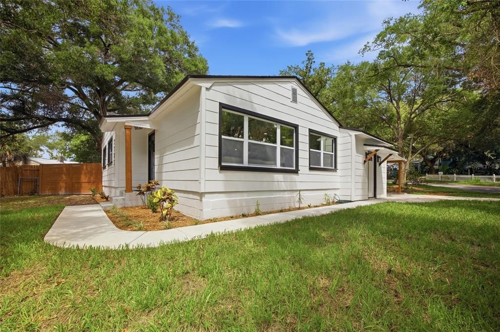 En Venta: $365,900 (3 camas, 2 baños, 1222 Pies cuadrados)
