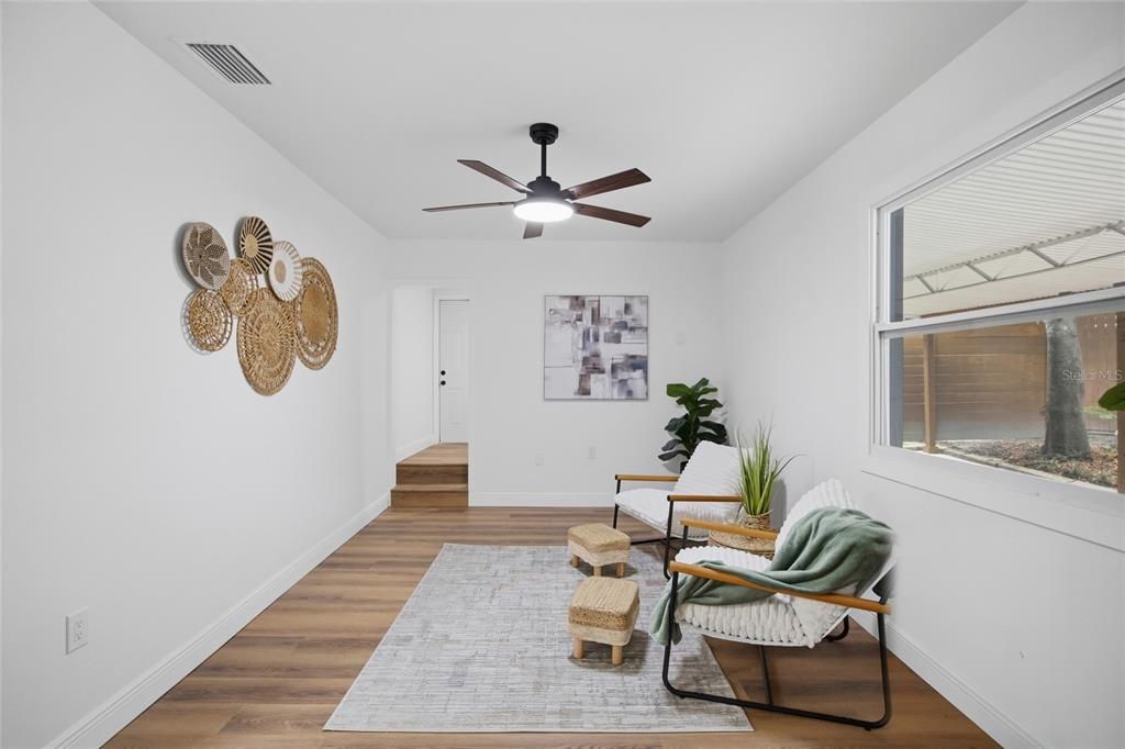 En Venta: $365,900 (3 camas, 2 baños, 1222 Pies cuadrados)