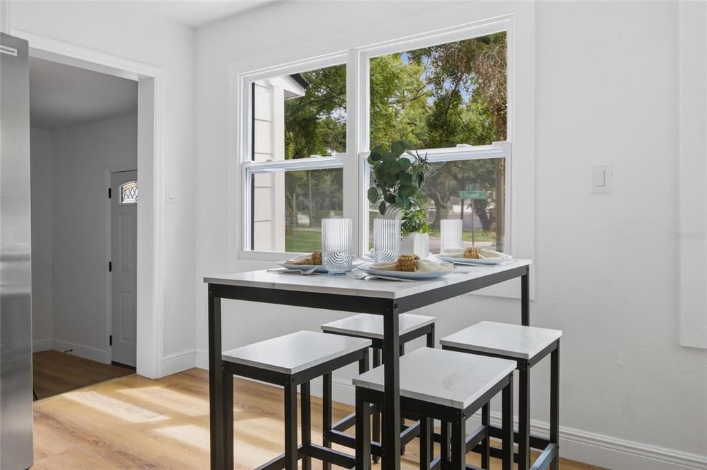 En Venta: $365,900 (3 camas, 2 baños, 1222 Pies cuadrados)