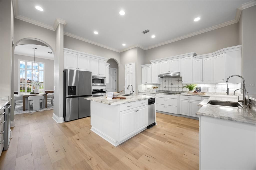 En Venta: $1,799,000 (4 camas, 4 baños, 4085 Pies cuadrados)