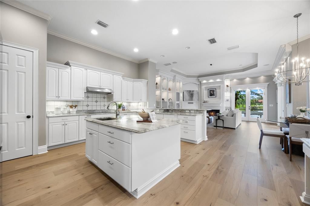 En Venta: $1,799,000 (4 camas, 4 baños, 4085 Pies cuadrados)