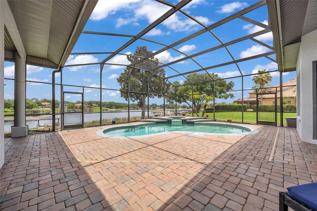 En Venta: $1,799,000 (4 camas, 4 baños, 4085 Pies cuadrados)