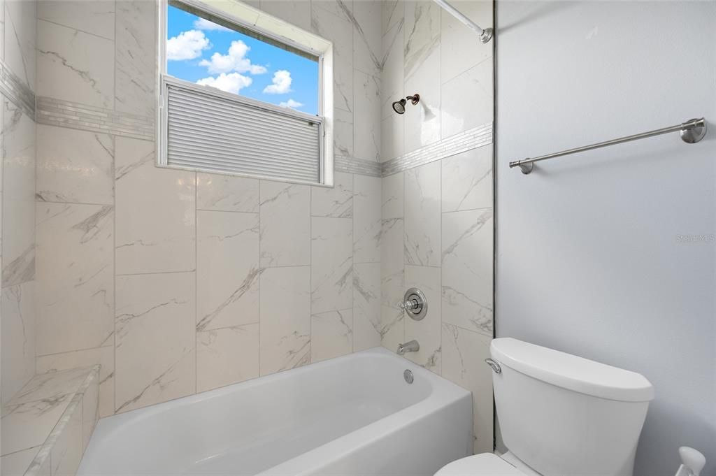 En Venta: $1,799,000 (4 camas, 4 baños, 4085 Pies cuadrados)