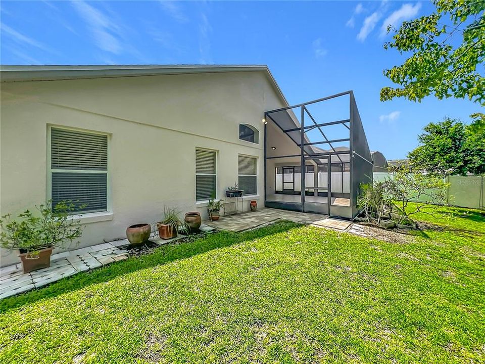 En Venta: $460,000 (4 camas, 2 baños, 1991 Pies cuadrados)