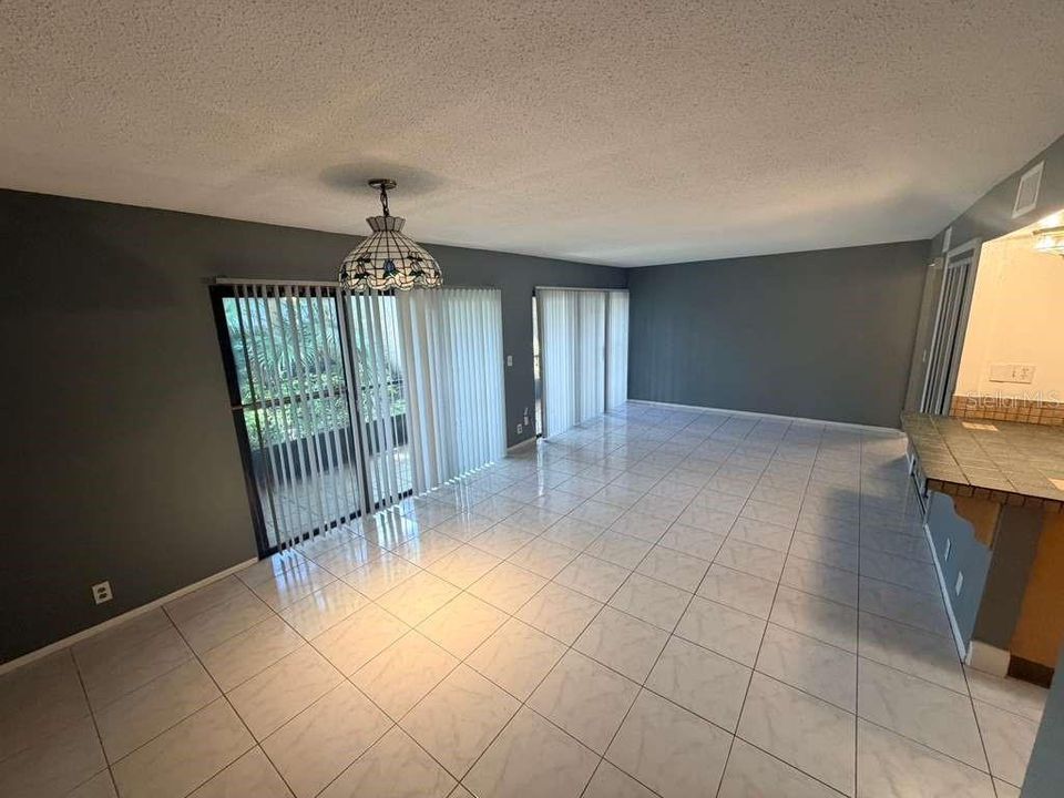 For Rent: $1,750 (3 beds, 2 baths, 1187 Square Feet)