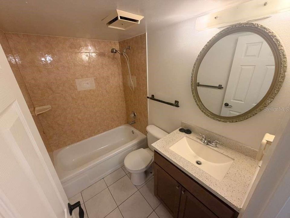 For Rent: $1,750 (3 beds, 2 baths, 1187 Square Feet)