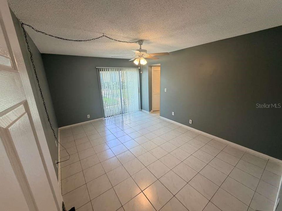 For Rent: $1,750 (3 beds, 2 baths, 1187 Square Feet)