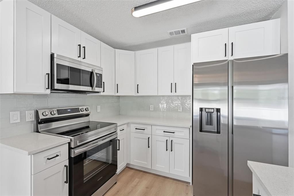 En Venta: $360,000 (3 camas, 2 baños, 1696 Pies cuadrados)