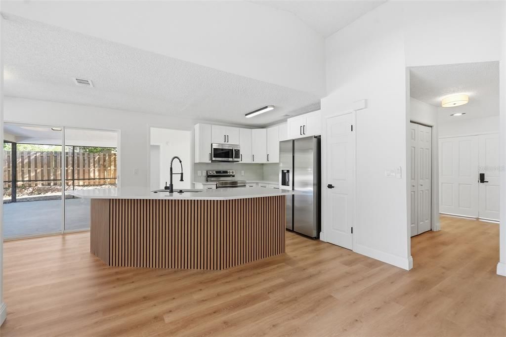 En Venta: $360,000 (3 camas, 2 baños, 1696 Pies cuadrados)