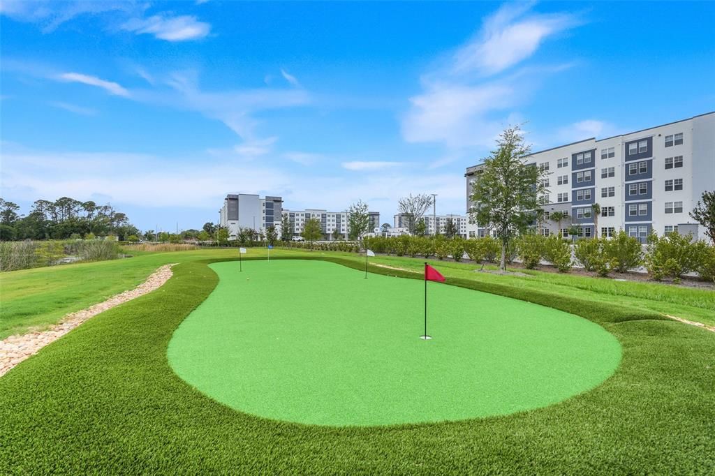 На продажу: $325,000 (2 спален, 2 ванн, 1023 Квадратных фут)