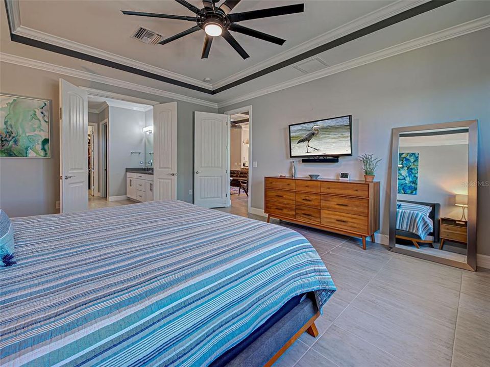 For Sale: $935,000 (3 beds, 3 baths, 2855 Square Feet)
