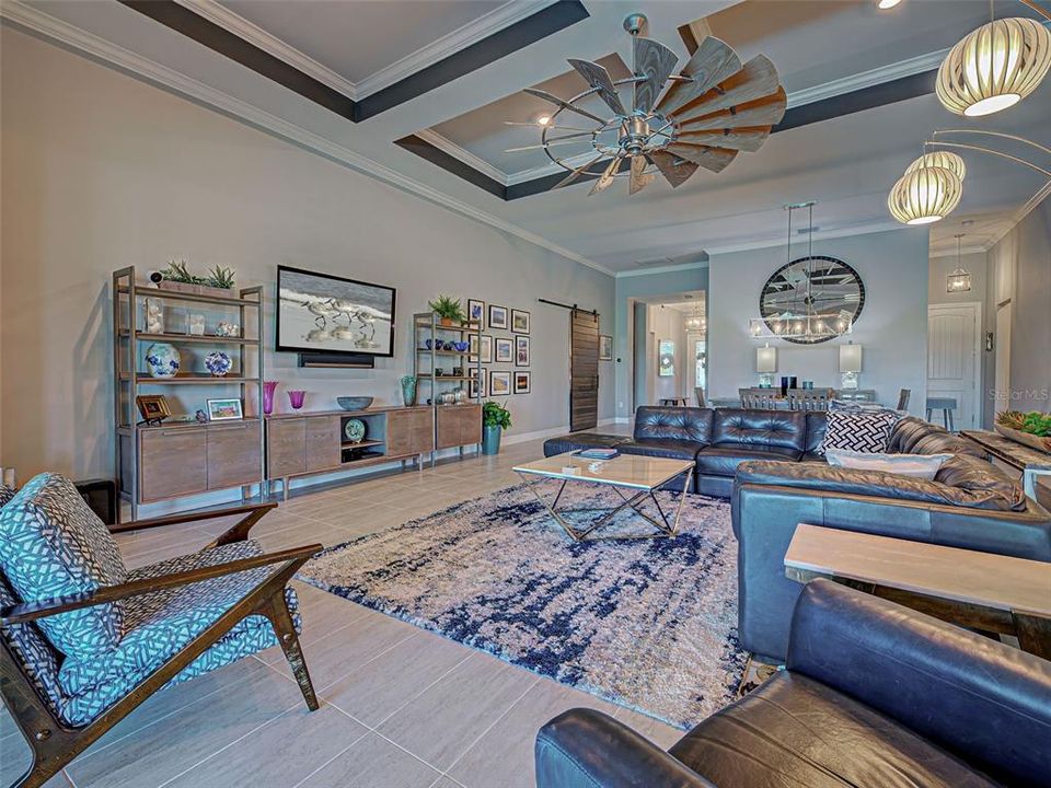For Sale: $935,000 (3 beds, 3 baths, 2855 Square Feet)