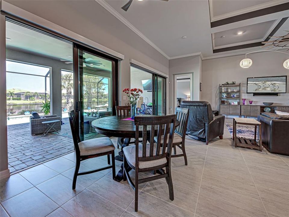 For Sale: $935,000 (3 beds, 3 baths, 2855 Square Feet)