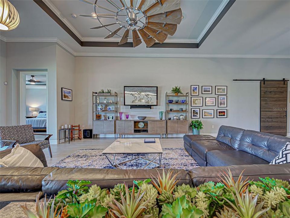 For Sale: $935,000 (3 beds, 3 baths, 2855 Square Feet)