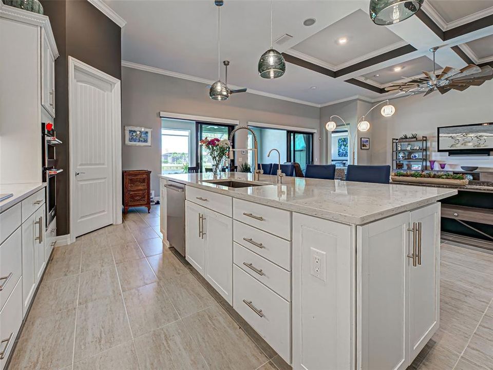 For Sale: $935,000 (3 beds, 3 baths, 2855 Square Feet)