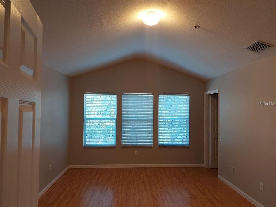 En Venta: $296,900 (3 camas, 2 baños, 1665 Pies cuadrados)
