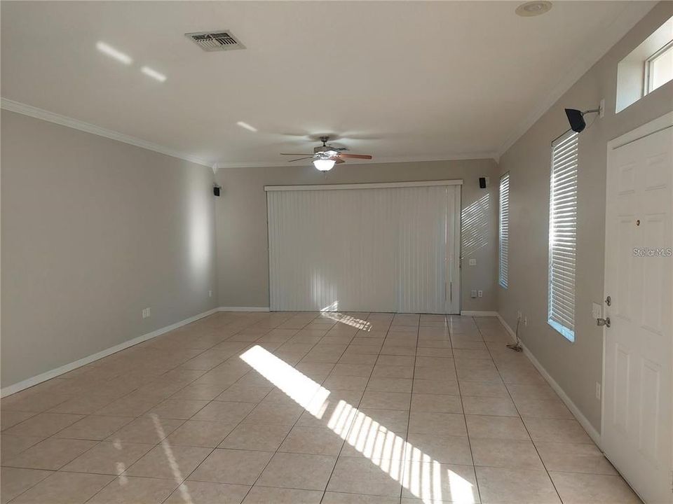 En Venta: $296,900 (3 camas, 2 baños, 1665 Pies cuadrados)