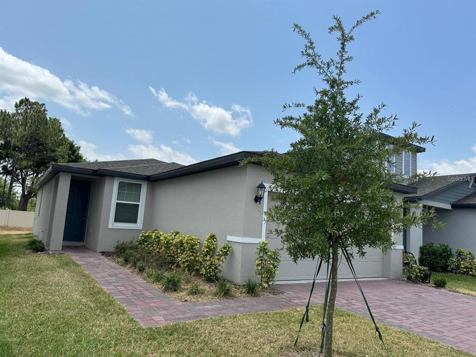 For Rent: $1,750 (3 beds, 2 baths, 1269 Square Feet)