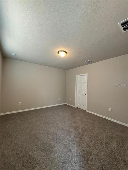For Rent: $1,750 (3 beds, 2 baths, 1269 Square Feet)